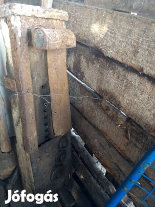 Fogasleces antik emelo