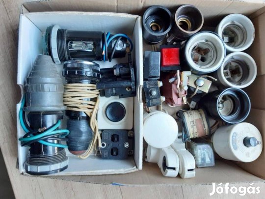 Foglalat eladó - műanyag, porcelán - Debrecenben