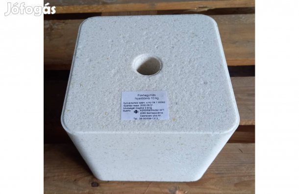 Fokhagymás nyalósó , nyalótömb kiszállítva 960 kg/ raklap