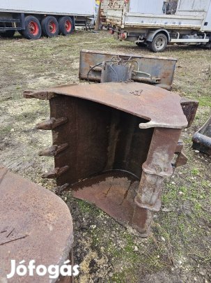 Föld  munkagép  kanalak