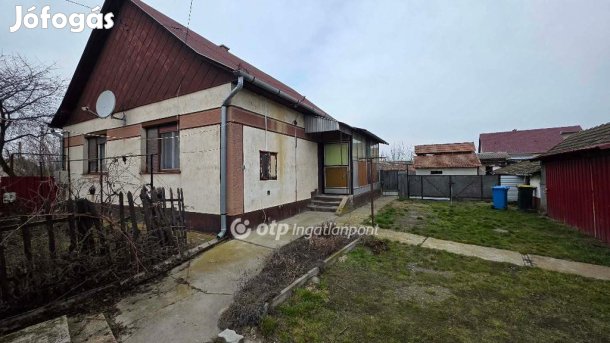 Földesi eladó 77 nm-es ház