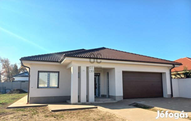Földszines, új építésű, extrákkal ellátott, önálló családi ház