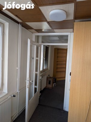 Földszinti lakás  Dorog szívében  Alacsony rezsi, klíma, biztonság!