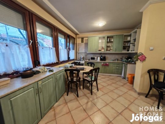 Földszinti lakás eladó - Szeged