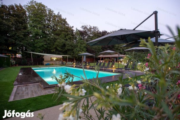 Földszinti részpanorámás apartmanlakás wellnes hotelben