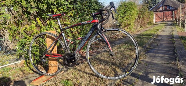 Fondriest TF4 karbon országúti Shimano 105 / Ultegra Mavic Ksyrium