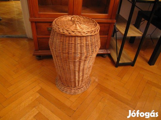 Fonott, fedeles ruháskosár, 75 cm