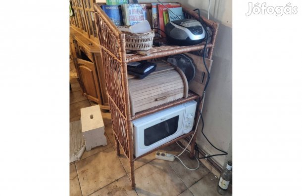 Fonott (vessző) polc eladó