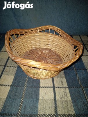 Fonott kosár 27 cm átmérőjű 