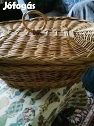 Fonott kosár