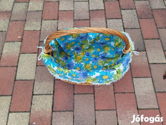 Fonott kosár béléssel eladó