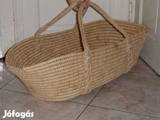 Fonott mózeskosár ( háncs, sérült )