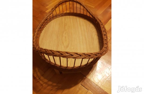 Fonott ovális tálca