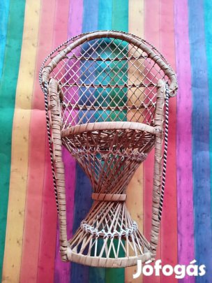 Fonott rattan babafotel