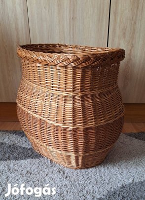 Fonott vesző kosár