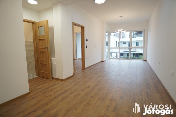 Fonyódon, 150m-re a víztől, új lakás, Wellness használattal!