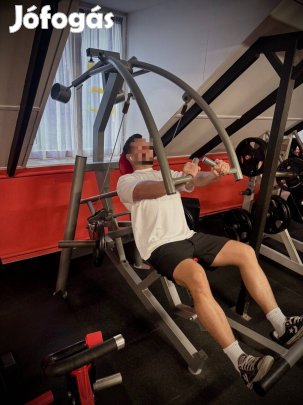 Force Gym: Ingás mellnyomó gép