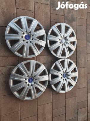 Ford 16-os dísztárcsa.