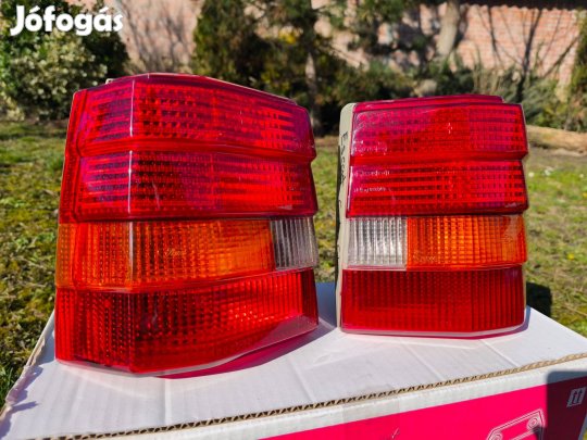 Ford Escort Kombi Cabrio gyári hátsó lámpa pár