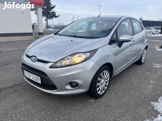 Ford Fiesta 1.25 Titanium sérülésmentes. friss...