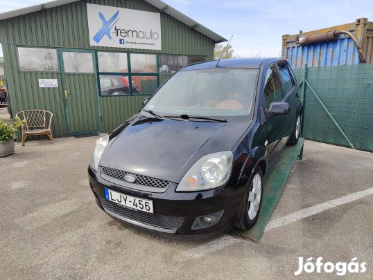 Ford Fiesta 1.4 Color