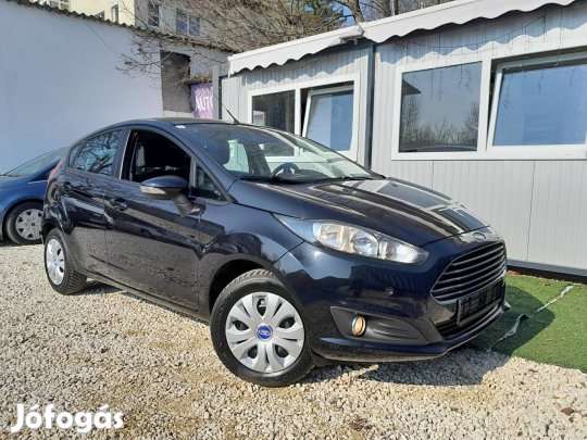 Ford Fiesta 1.5 TDCi Titanium ülésfűtés. parkra...