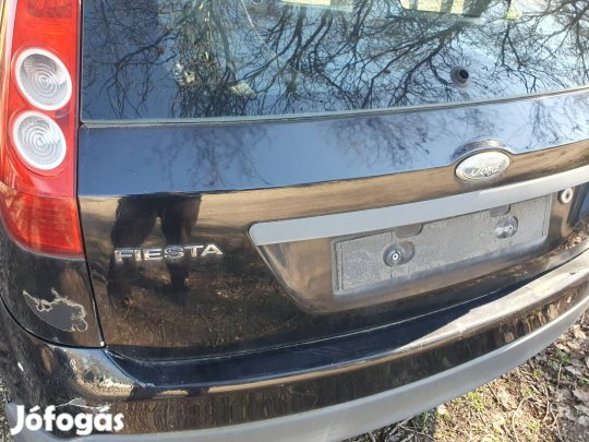 Ford Fiesta 3.a csomagtérajtó.