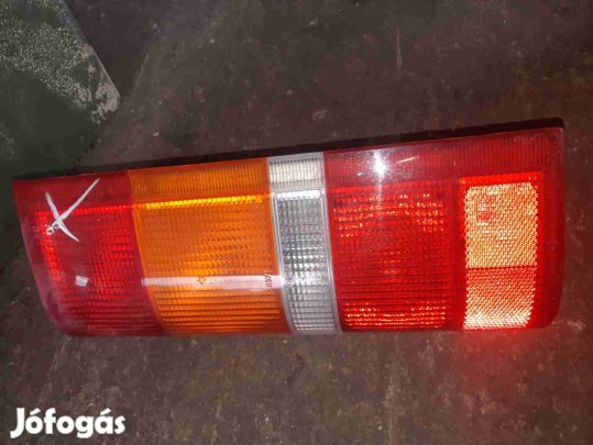 Ford Fiesta Courier Bal Hátsó Lámpa