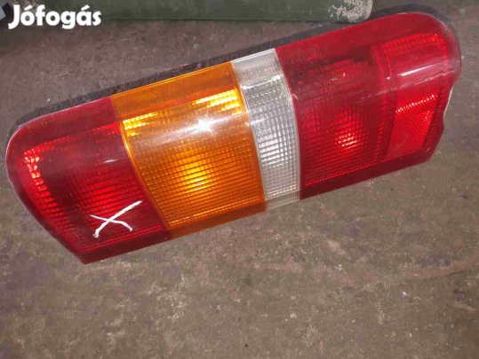 Ford Fiesta Courier Jobb Hátsó Lámpa