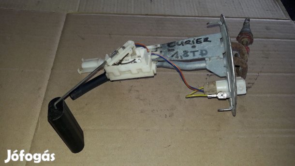 Ford Fiesta Courier Üzemanyag Szintjelző