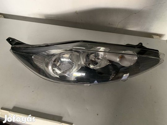 Ford Fiesta Jobb első lámpa