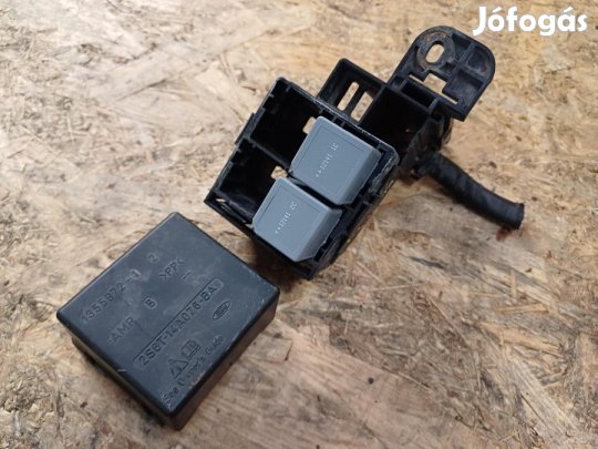 Ford Fiesta MK6 (2008-2017)  1.4Tdci Diesel Biztosíték Tábla