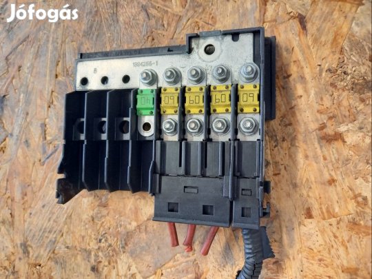 Ford Fiesta Mk5 (2001-2008) 1.3 Benzines  Biztosíték Tábla