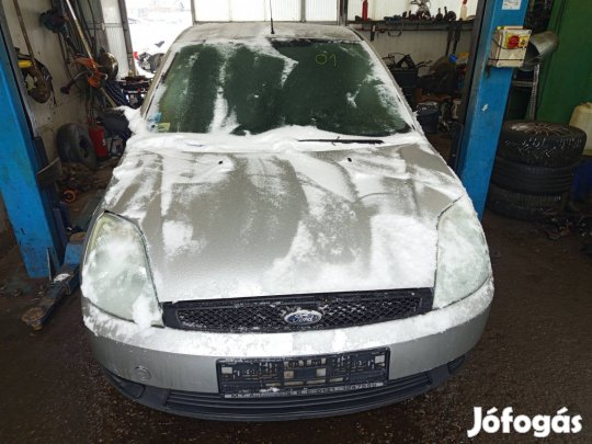 Ford Fiesta Mk6 karosszéria elemei szürke