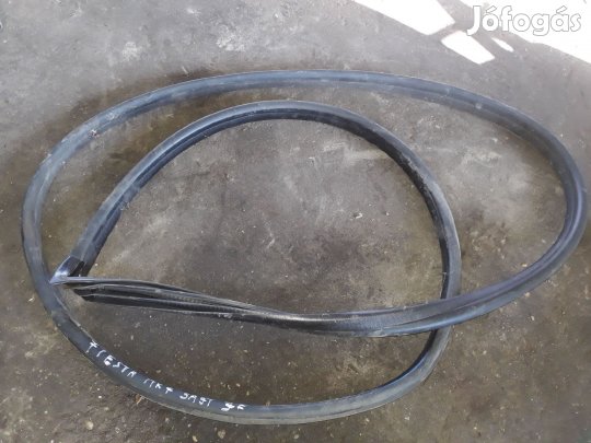 Ford Fiesta VII Jobb Első Ajtó Gumikéder