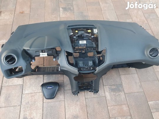 Ford Fiesta műszerfal légzsák.