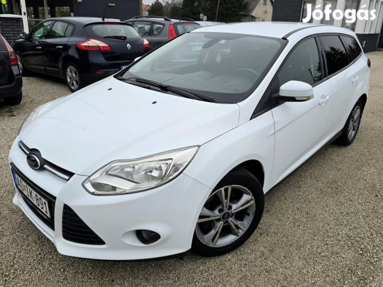 Ford Focus 1.0 Gtdi Ecoboost Ambiente Vezetett...