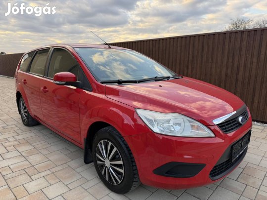 Ford Focus 1.4 Ambiente Friss Műszaki!