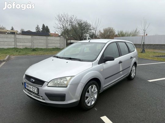 Ford Focus 1.6 TDCi Trend Kombi / Információ a...