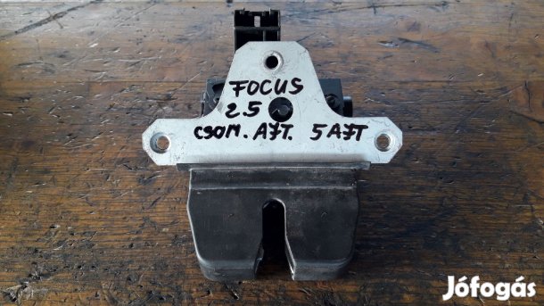 Ford Focus 2.5 Csomagtérajtó Zár + Központizár Motor