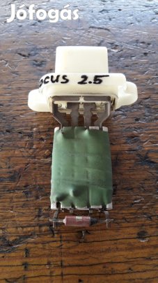 Ford Focus 2.5 Fűtés Ellenállás