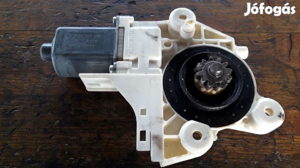 Ford Focus 2.5 Jobb Első Ablakemelő Motor