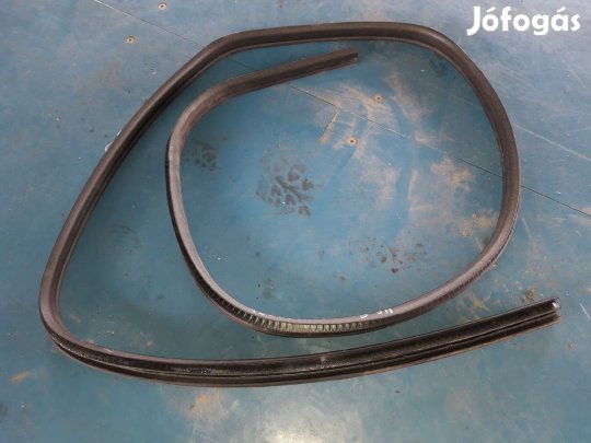 Ford Focus 2.5 Jobb Hátsó Ajtó Gumikéder