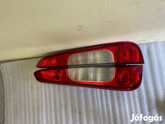 Ford Focus C-Max 2003-2007-ig hátsó lámpa foglalattal