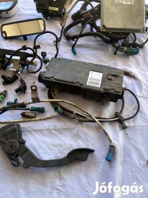 Ford Focus C-Max alkatrész