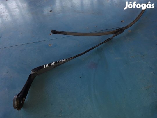 Ford Focus III Bal Első Ablaktörlő Kar