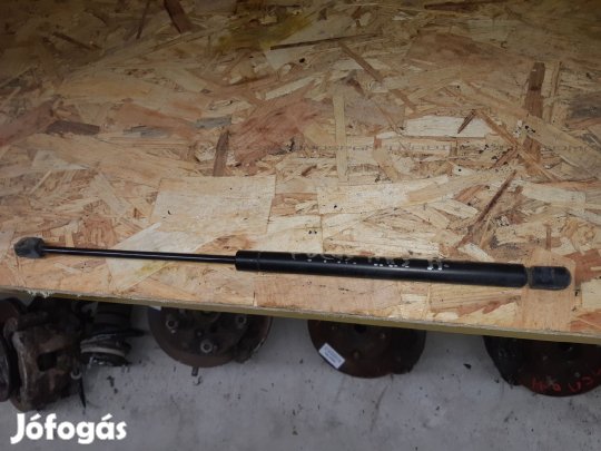 Ford Focus III Csomagtérajtó Teleszkóp