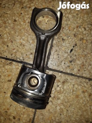 Ford Focus III Dugattyú + Hajtókar