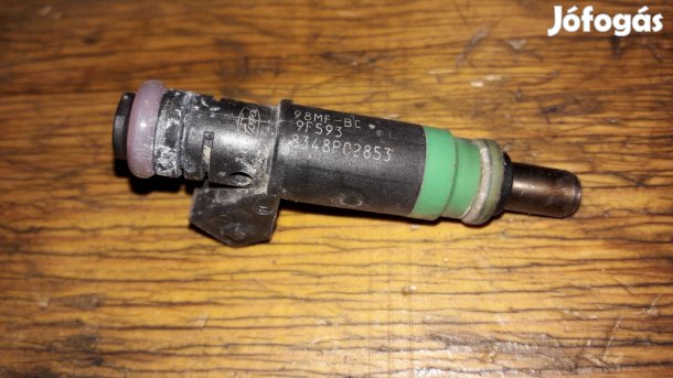 Ford Focus III Injektor / Porlasztó / Befecskendező