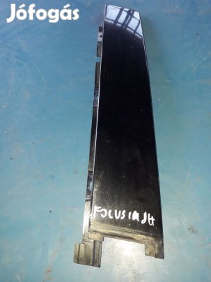 Ford Focus III Jobb Hátsó Ajtó Díszléc